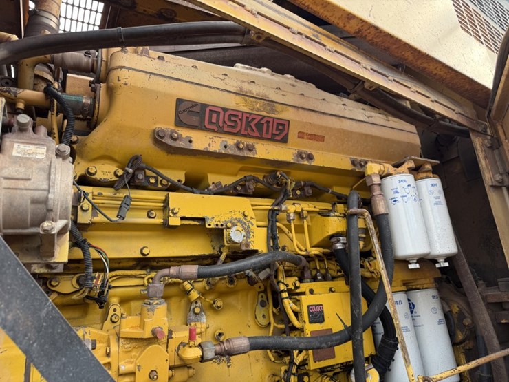 komatsu-wa600-image-65