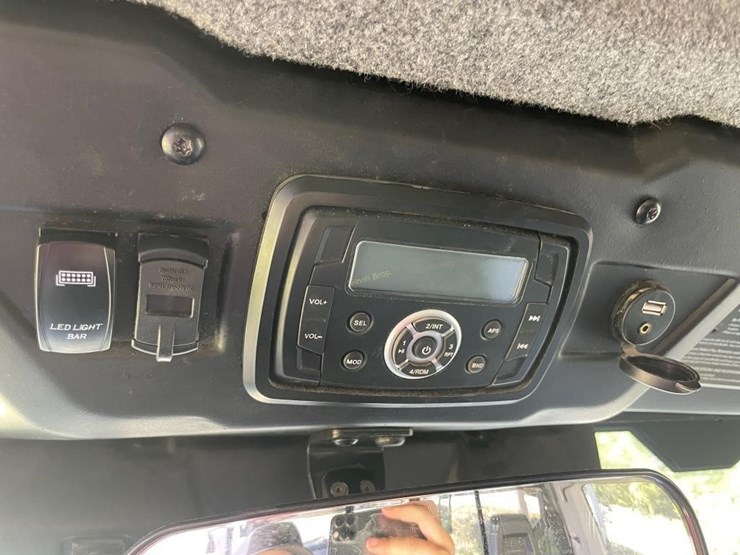 2019-can-am-defender-1000-xt-utv-image-10