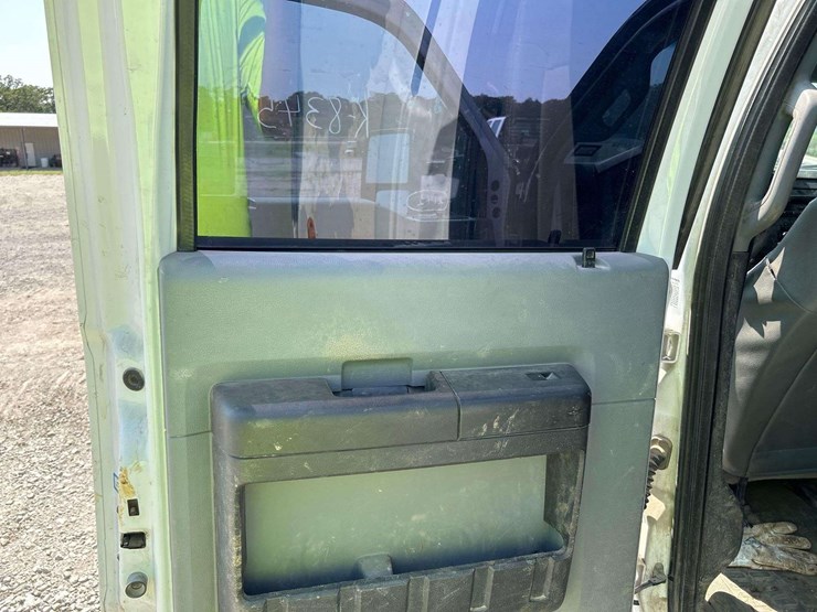 2016-ford-f450-image-16