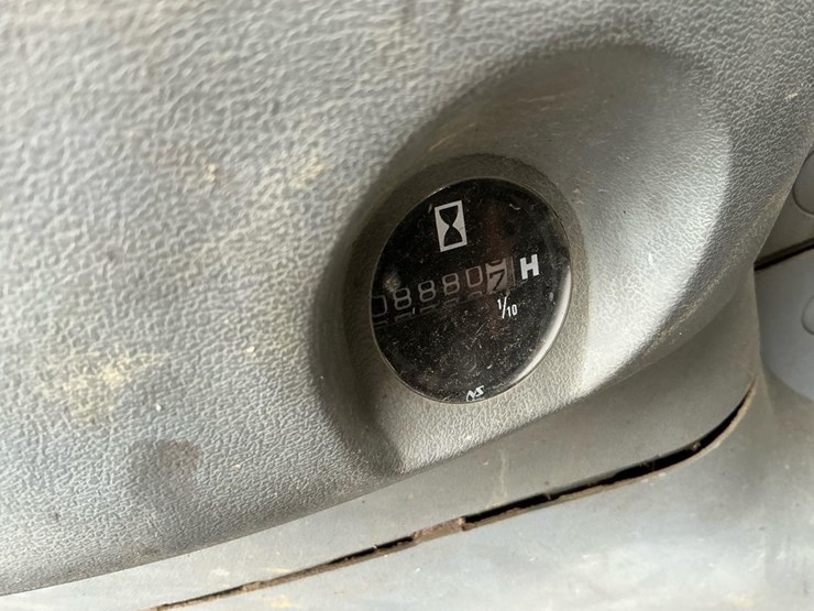 deere-200-lc-image-60