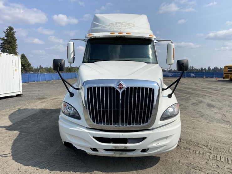 2010-international-prostar-image-8