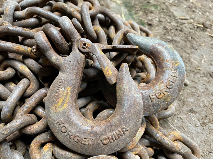 #7163-•-(2)-chains-image-2