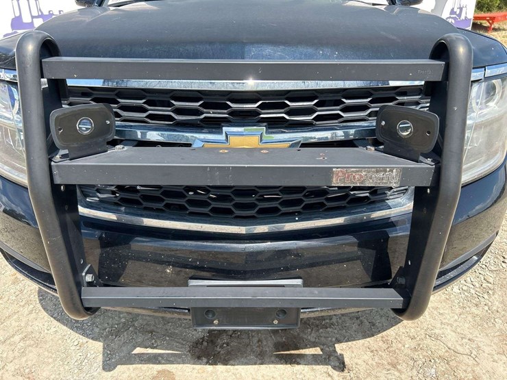 2016-chevrolet-tahoe-image-21