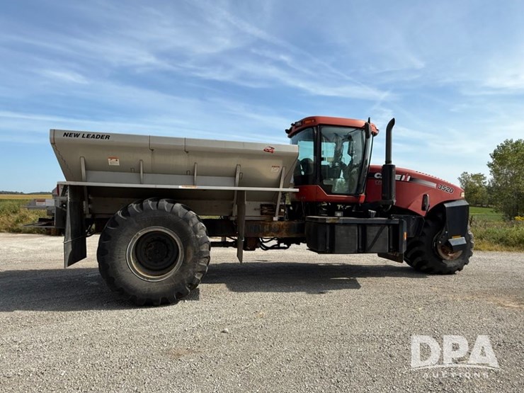 2010-case-ih-titan-3520-image-9