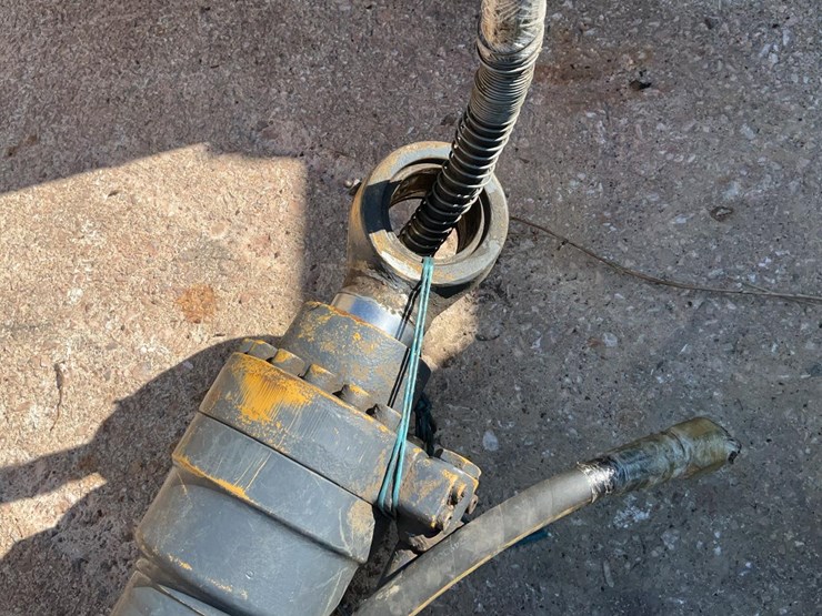 john-deere-270-image-6