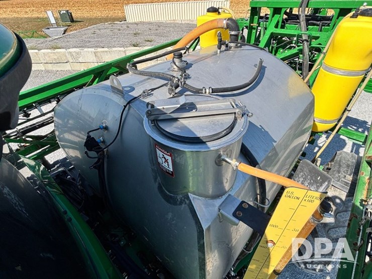 2017-john-deere-r4038-image-127