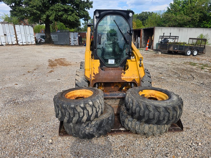2020-caterpillar-262d3-image-31