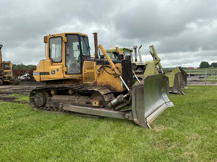 1999-deere-850c-image-7