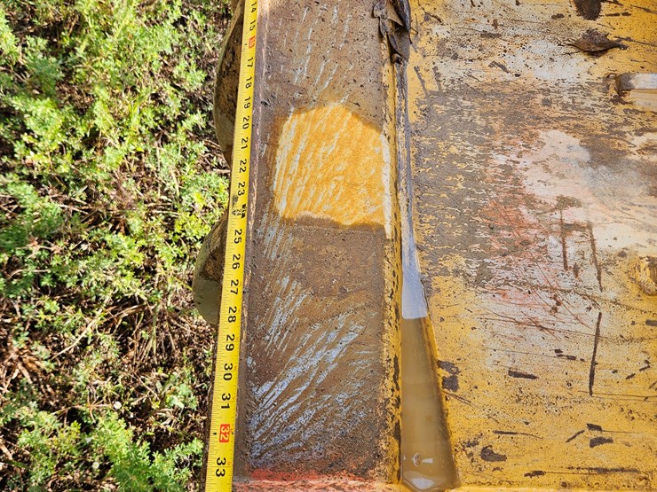 2017-caterpillar-336f-image-93