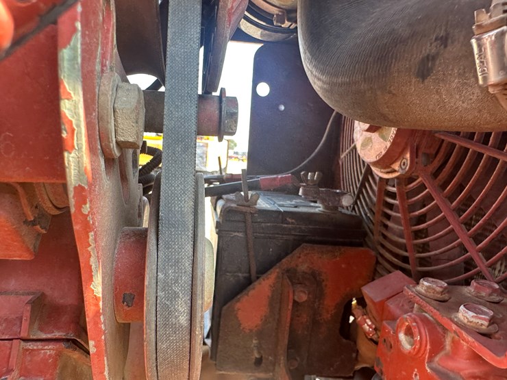 2004-ditch-witch-3700-image-35