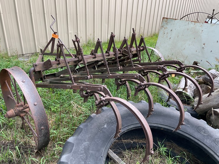 #7134-•-metal-cultivator-image-3