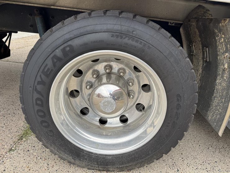 2019-kenworth-t270-image-96