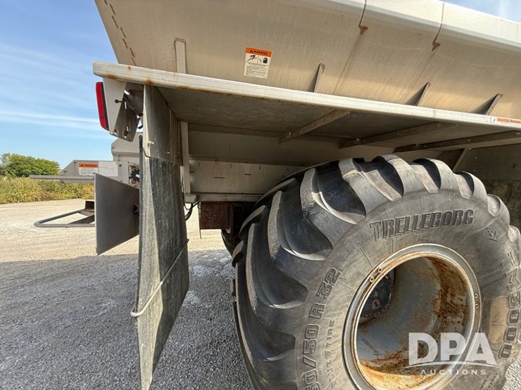 2010-case-ih-titan-3520-image-46