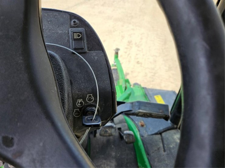 john-deere-1575-image-22