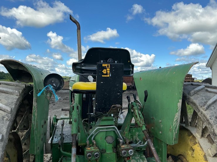 john-deere-2940-image-27