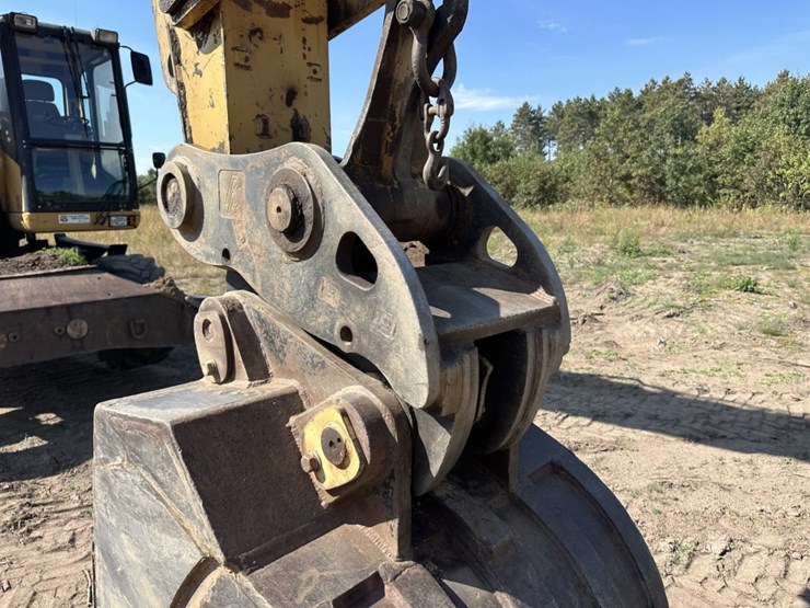 2001-caterpillar-m320-image-20