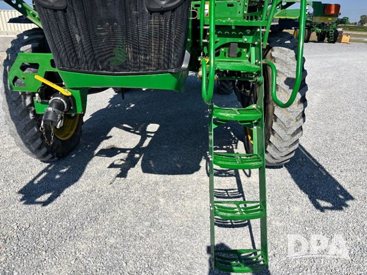 2017-john-deere-r4038-image-124