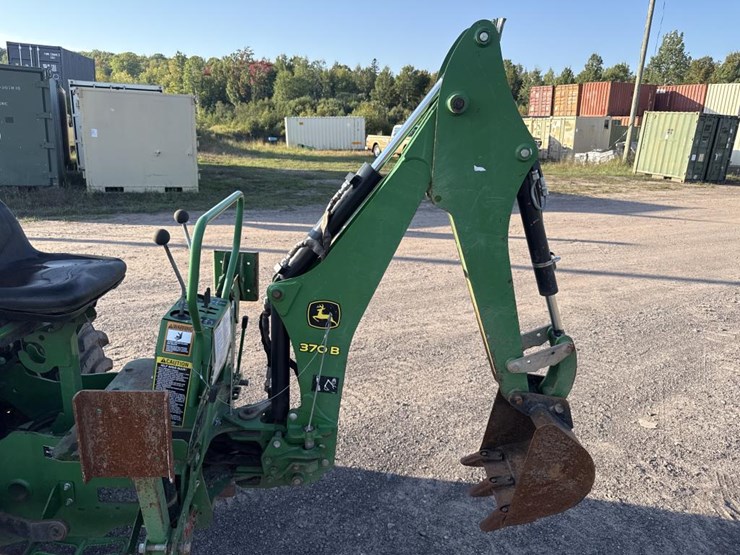 john-deere-3032e-image-19
