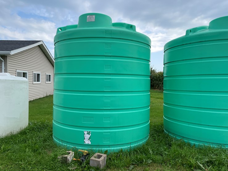 #7113-•-enduraplas-2500-gal-poly-liquid-tank-image-1