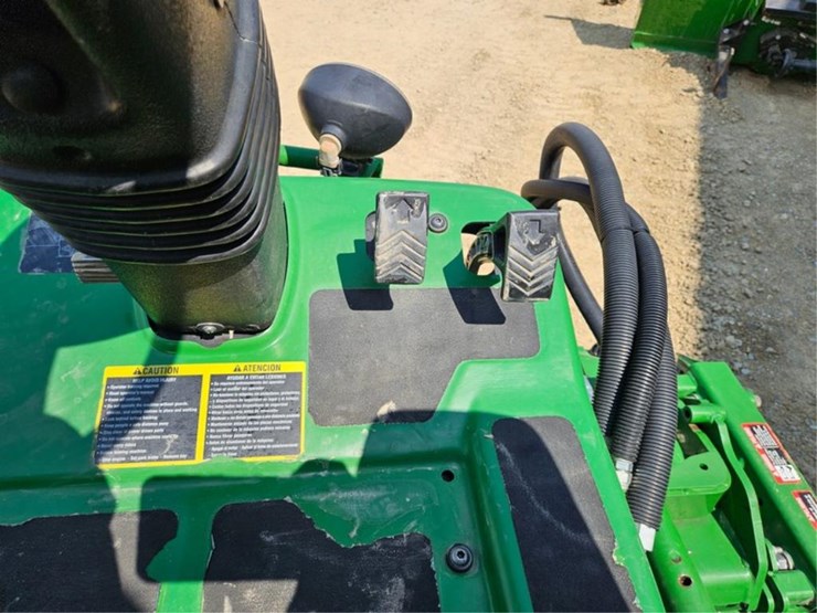 john-deere-7400-image-20