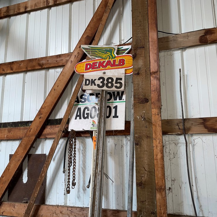 #7178 • Variety of Signs