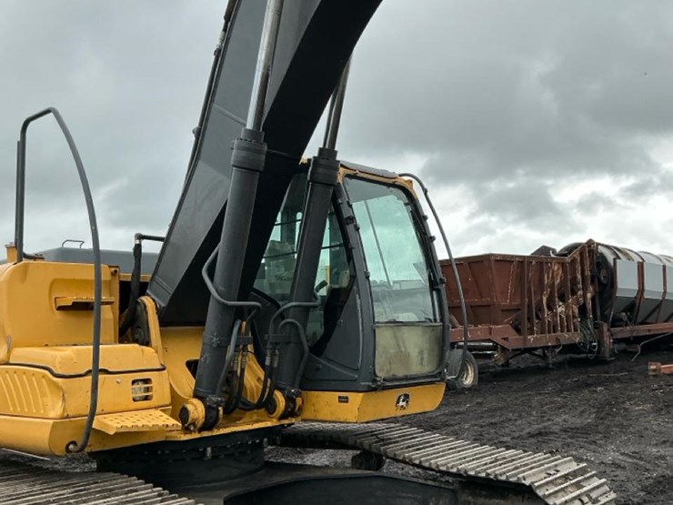2007-john-deere-270-image-29