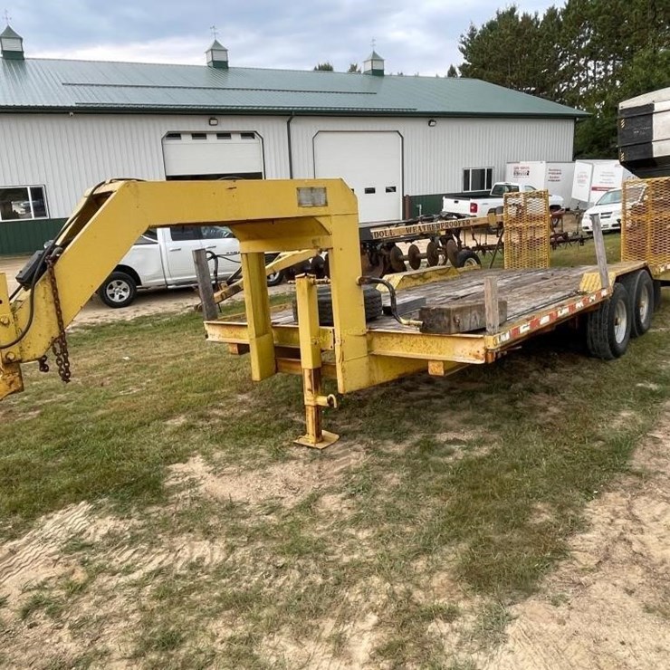 1973 MIller 8'x16' + 2' Gooseneck Trailer