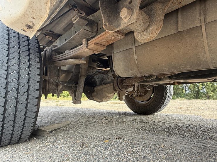 2013-ford-f350-image-39