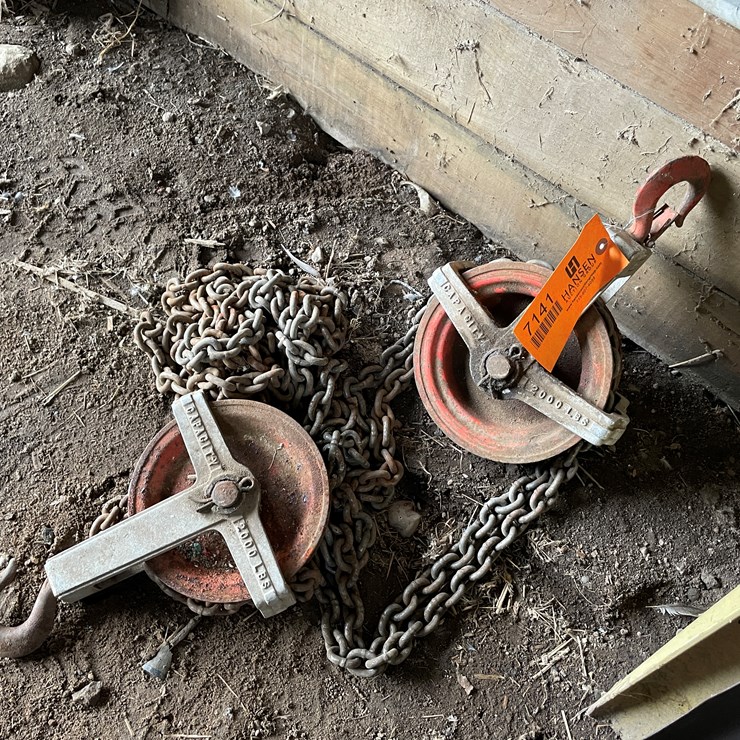 #7141 • 2000 Pound Capacity Chain Block and Tackle