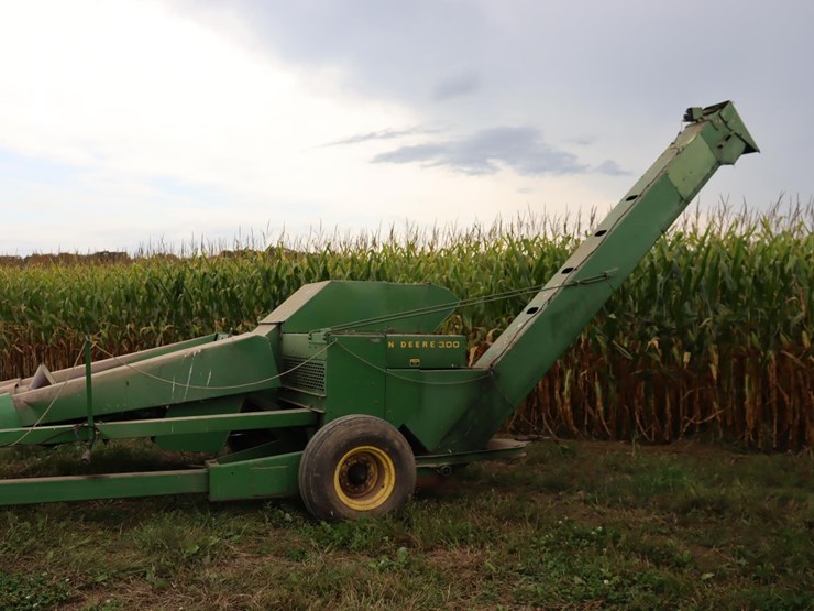 john-deere-334-image-4