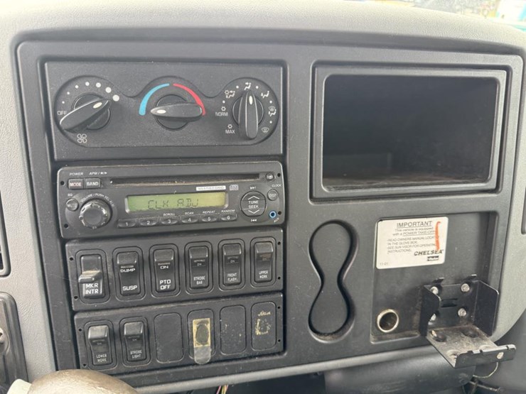 2006-international-durastar-4300-image-55