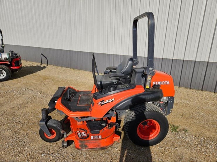 kubota-zd326-image-2