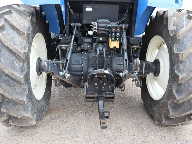 new-holland-ts6.110-image-17