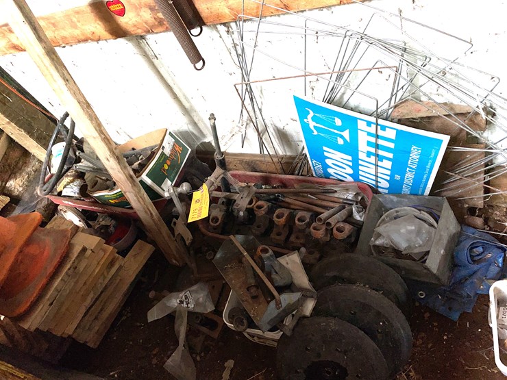 #7179-•-(2)-radio-flyer-wagon-image-1
