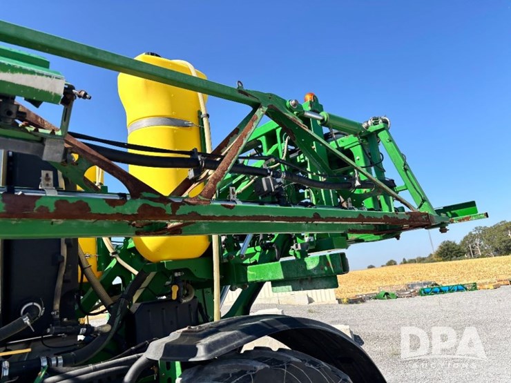2017-john-deere-r4038-image-102