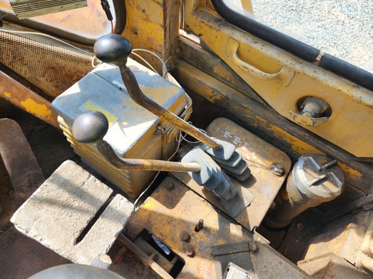 caterpillar-980b-image-68