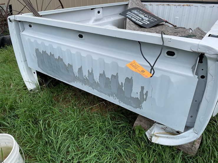 #7127-•-8'-chevy-truck-box-image-11