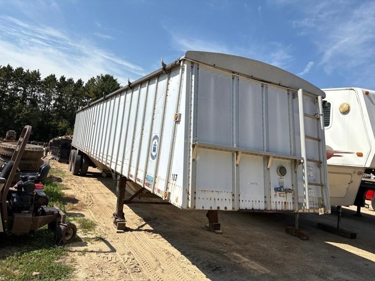 2001-merritt-42'-hopper-image-3