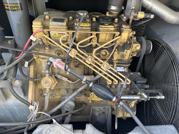 2016-caterpillar-c2.2-image-14