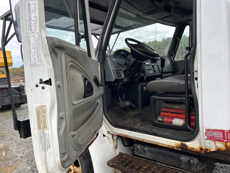 2002-international-durastar-4300-image-75