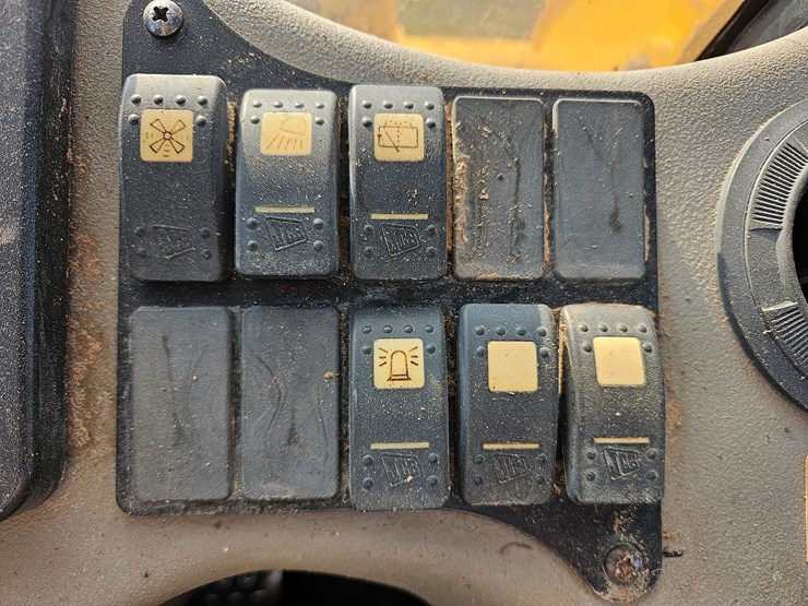 2001-jcb-520-image-41