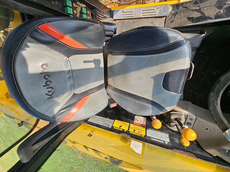 2001-jcb-520-image-36
