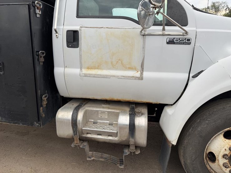 2003-ford-f650-image-15