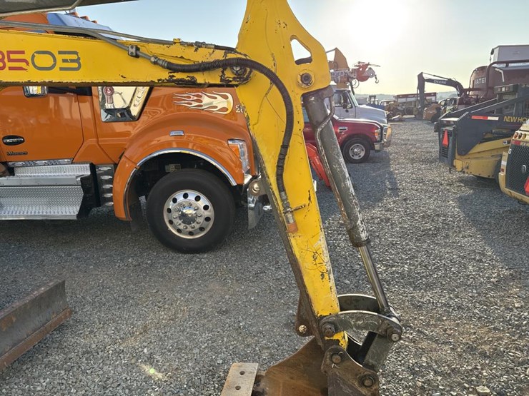 2000-wacker-neuson-3503-image-13
