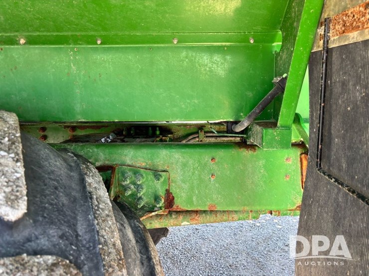 2019-john-deere-f4365-image-71