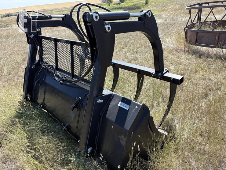 2010-new-holland-t7040-image-16