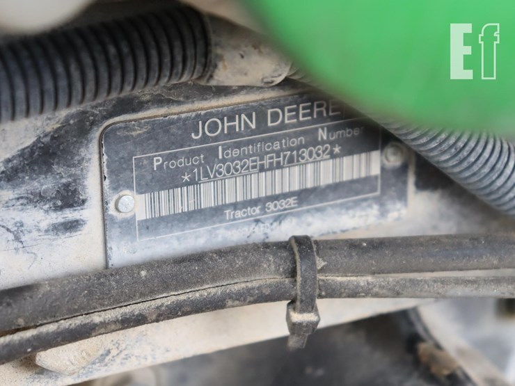 john-deere-3032e-image-17