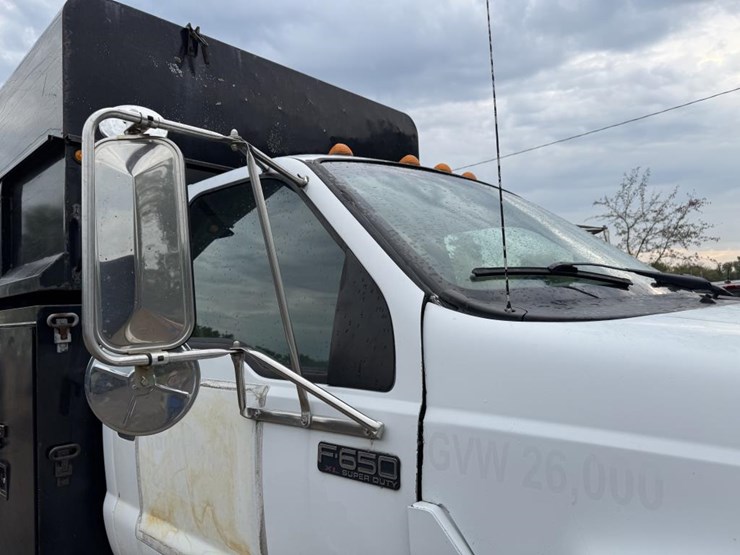 2003-ford-f650-image-13