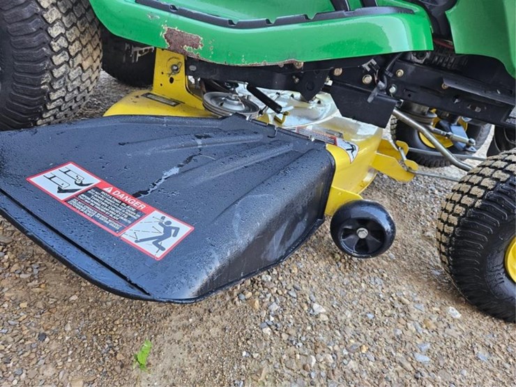 john-deere-x300-image-12