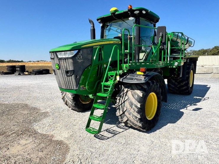 2019-john-deere-f4365-image-22